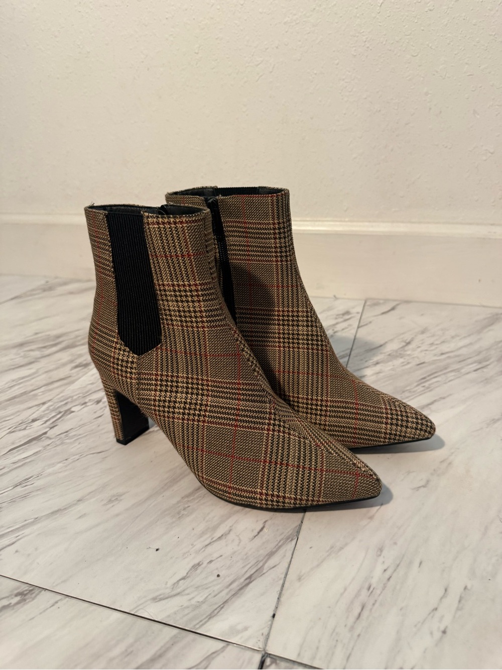NEW! Plaid Pointed-Toe Ankle Boots